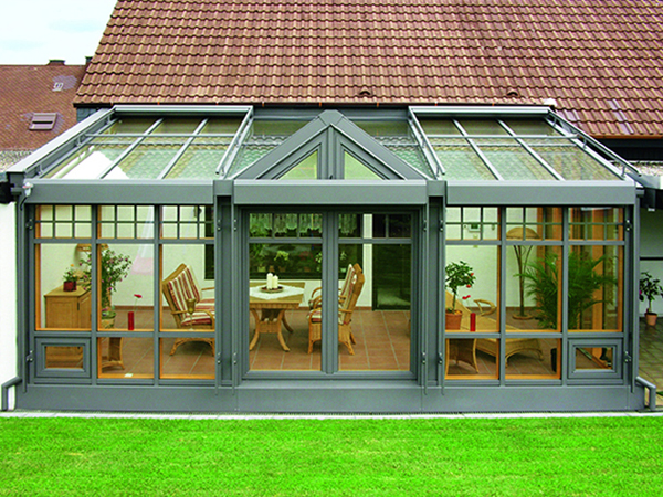 陽光房避免漏水需要怎么安裝？湖州別墅陽光房廠家告訴你